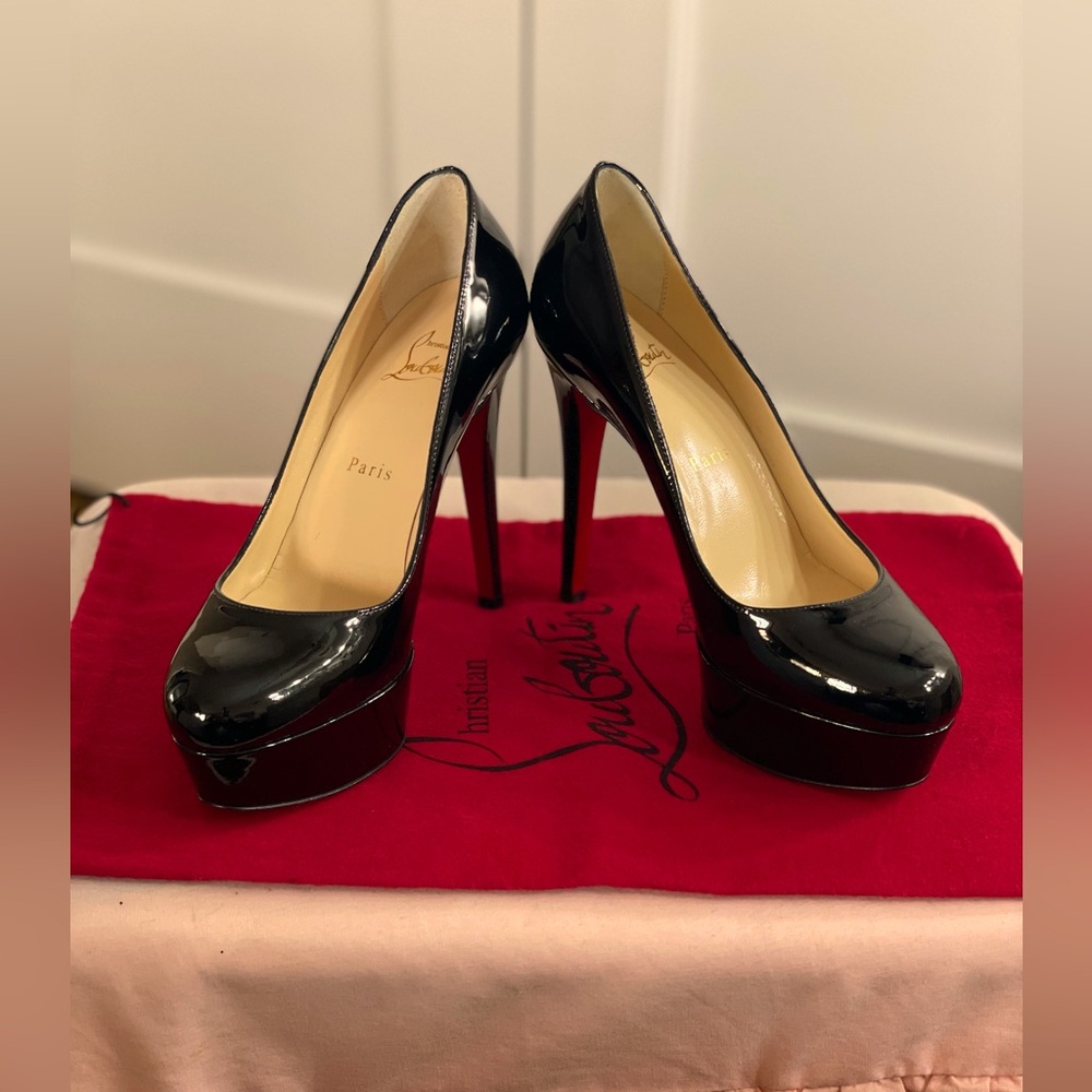 AUTHENTIC Christian Louboutin Black Stiletto Heels